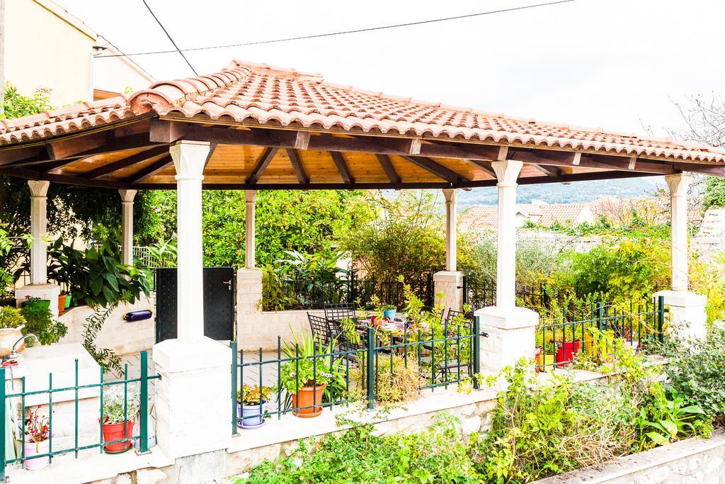 Holiday Home Villa Pindo Stone Harbor Zewnętrze zdjęcie
