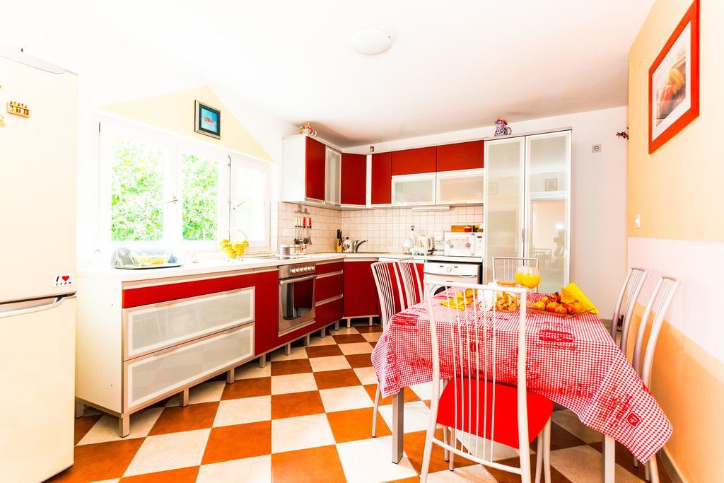Holiday Home Villa Pindo Stone Harbor Zewnętrze zdjęcie