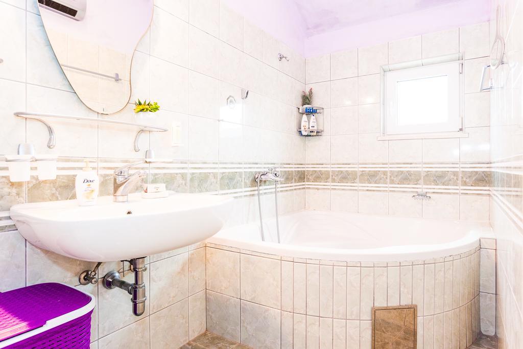 Holiday Home Villa Pindo Stone Harbor Zewnętrze zdjęcie